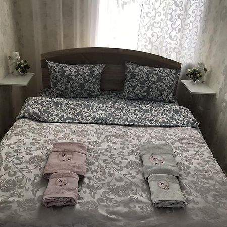 Apartment On Tatarska Street Kamianets Podilskyi Bagian luar foto
