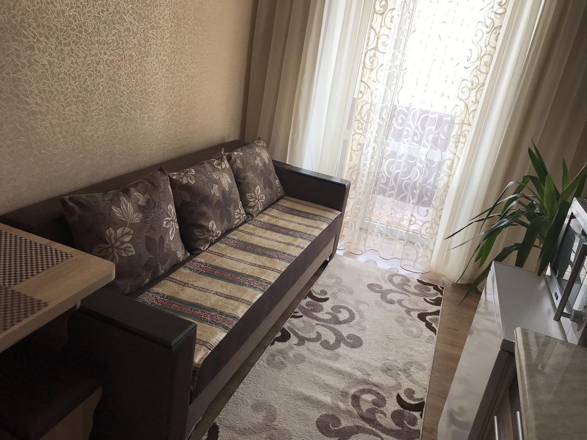 Apartment On Tatarska Street Kamianets Podilskyi Bagian luar foto